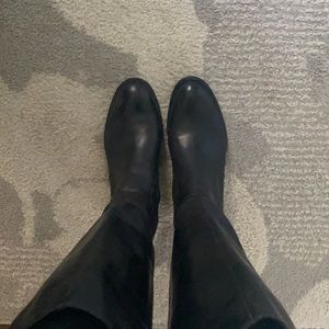 Born leather boots